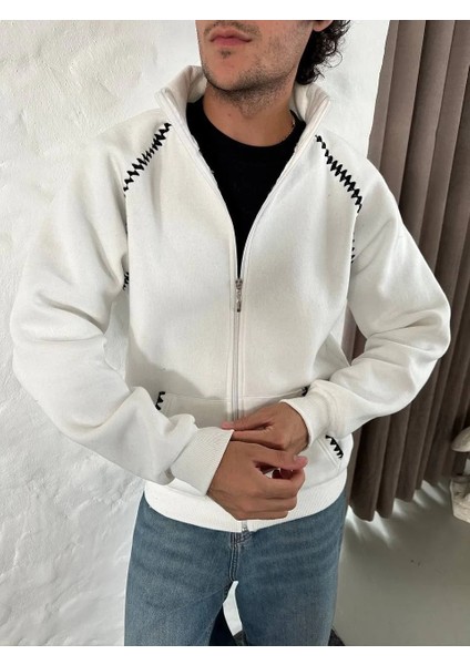 Erkek Oversize Dik Yaka Fermuarlı Sweatshirt - Zincir Nakışli Kanguru Cepli - Beyaz fiyatları