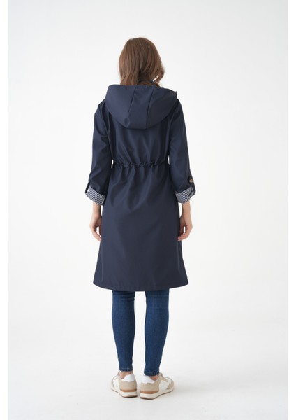 Lacivert Rüzgar ve Su Geçirmez Çıkarılabilir Kapüşonlu Beli Tünelli Bondit Kumaş Trençkot fırsatları