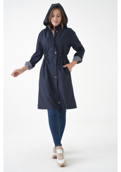 Lacivert Rüzgar ve Su Geçirmez Çıkarılabilir Kapüşonlu Beli Tünelli Bondit Kumaş Trençkot indirimleri