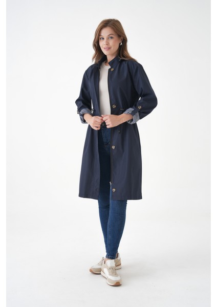 Lacivert Rüzgar ve Su Geçirmez Çıkarılabilir Kapüşonlu Beli Tünelli Bondit Kumaş Trençkot