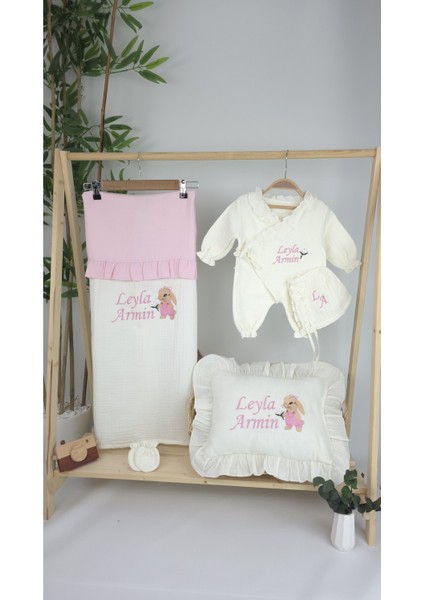 Müslin Yeni Doğan 4katlı Organik %100PAMUK Kişiye Özgü Nakışlı Hastane Çıkış Seti-Tavşan Model-1 fiyatları