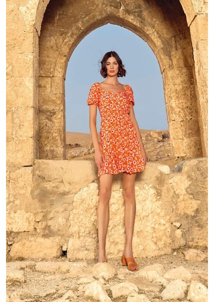 Monamise Çiçek Desenli Kısa Kollu Elbise