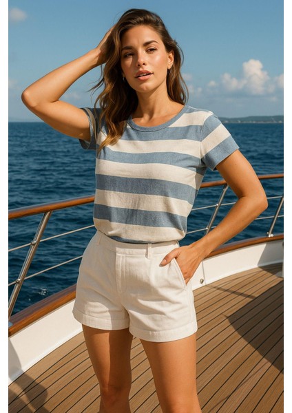 Kadın Mavi Beyaz Çizgili %100 Pamuk Bisiklet Yaka Tişört - Rahat Kesim Kısa Kollu Basic T-Shirt indirimleri