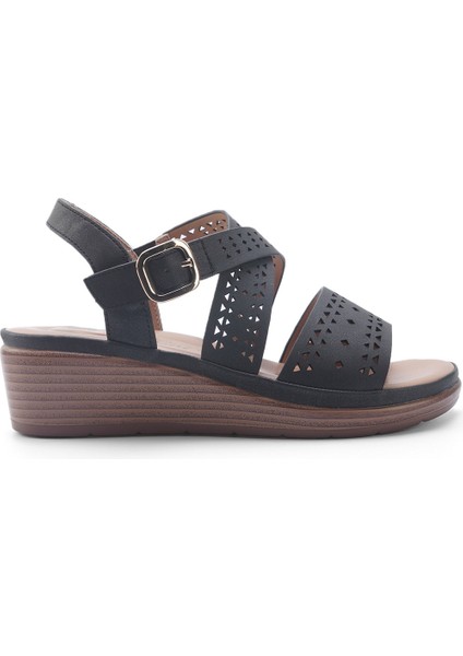 105513.Z5FX Siyah Kadın Comfort Sandalet