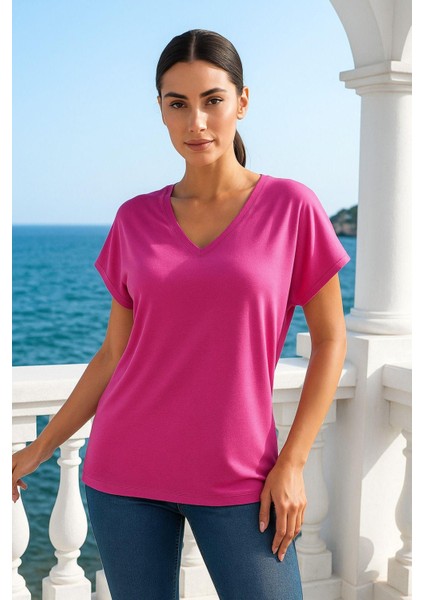 Kadın Pembe Viskon V Yakalı T-Shirt Kısa Kol Rahat Kesim Bluz fiyatları