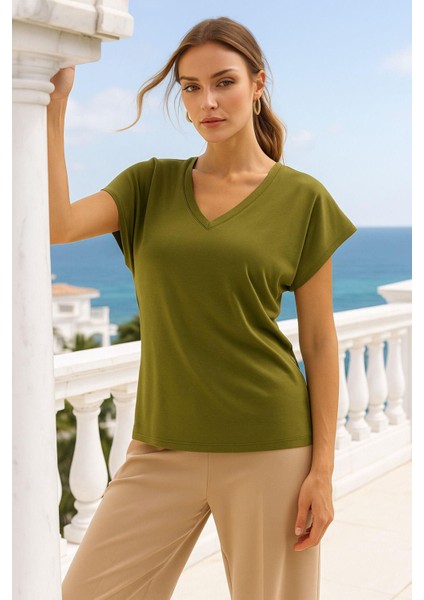 Kadın Haki Viskon Ön Arka V Yakalı T-Shirt Yarasa Kol Relaxed Bluz indirimleri