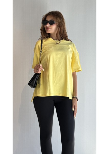 Kadın Bisiklet Yaka Kısa Kollu Oversize Basic Tişört