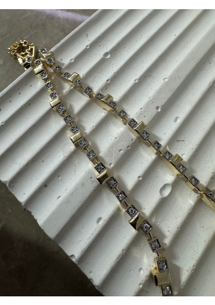 Özel Seri Kare Taşlı Çelik Kolye fiyatları