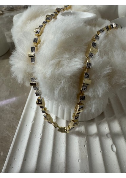 Özel Seri Kare Taşlı Çelik Kolye modelleri