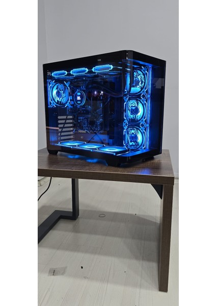 Anime Karakterli 7 Argb Fanlı 750W 80+ Bronze Power Supply Siyah Kavisli Cam Akvaryum Kasa