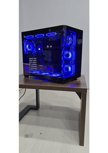 Anime Karakterli 7 Argb Fanlı 750W 80+ Bronze Power Supply Siyah Kavisli Cam Akvaryum Kasa