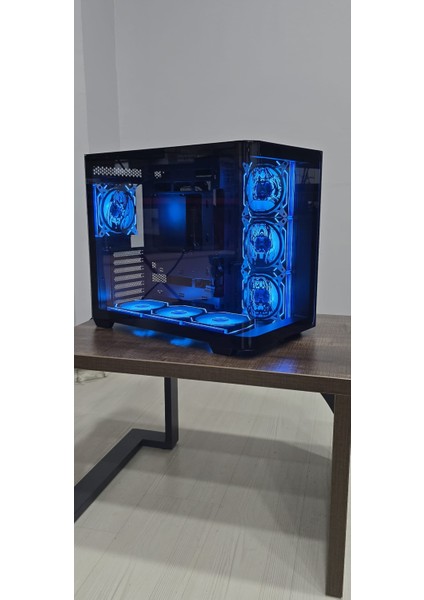 Anime Karakterli 7 Argb Fanlı 750W 80+ Bronze Power Supply Siyah Kavisli Cam Akvaryum Kasa