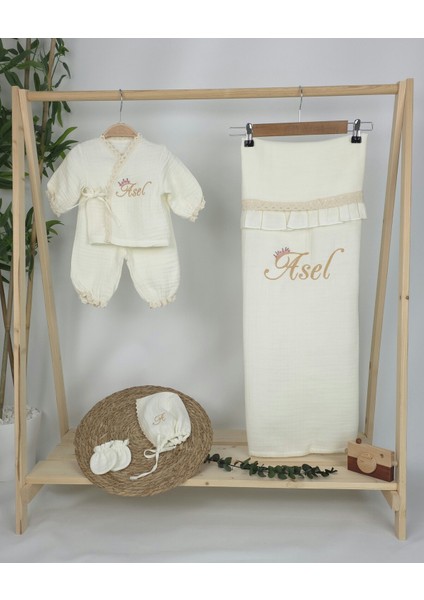 Müslin Yeni Doğan 4katlı Organik %100PAMUK Kişiye Özgü Nakışlı Hastane Çıkış Seti (Papatya Model-2) fiyatları