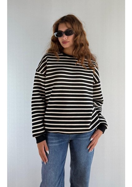 Kadın Bisiklet Yaka Çizgili Uzun Kol Oversize Sweatshirt