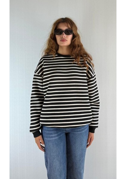 Kadın Bisiklet Yaka Çizgili Uzun Kol Oversize Sweatshirt fiyatları
