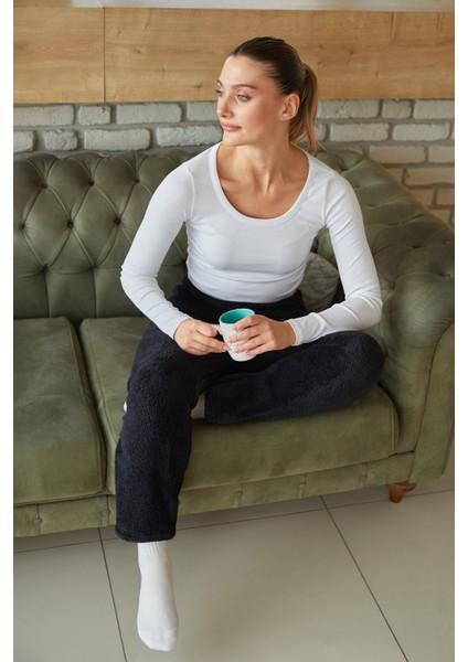Beli Lastikli Pelüş Pijama Altı