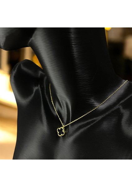 925 Ayar Gümüş Altın Kaplama Siyah Taşlı Şans Yoncası Van Cleef Minimal Kolye Kadın modelleri