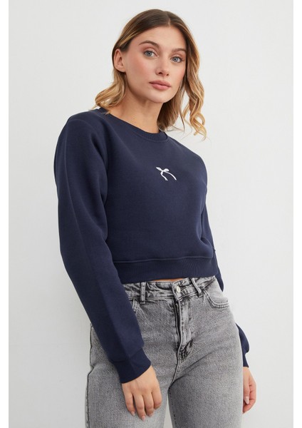 3 Iplik Fiyonk Nakışlı Crop Sweatshirt indirimleri