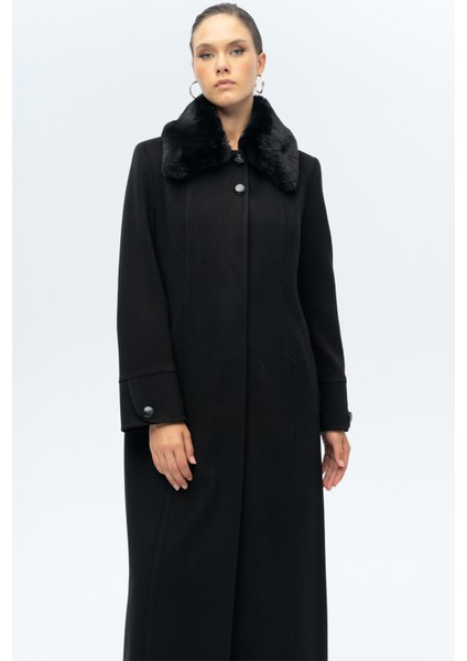 Yakası Çıkabilir Kürklü Punto Detaylı Büyük Beden Manto Siyah 3143 modelleri