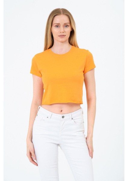 Kadın Kısa Kollu Oversize Crop modelleri