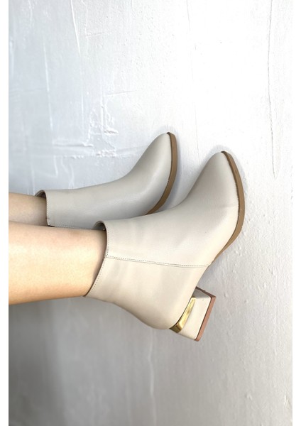 Krem Cilt 4 cm Kalın Galvaniz Topuklu Şık Günlük Kadın Bot TMD2024800 modelleri