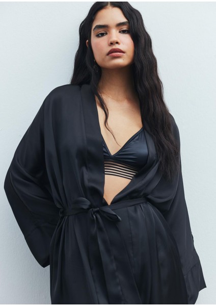 Frappant Siyah Uzun Saten Sabahlık / Kimono