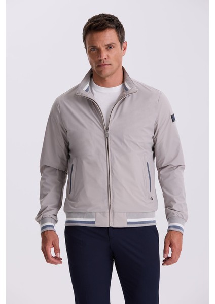 Taş Comfort Fit Dik Yaka Rahat Kesim Mevsimlik Mont