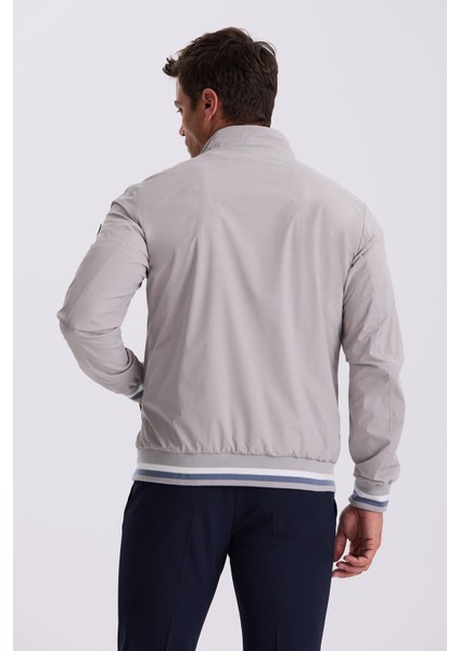 Taş Comfort Fit Dik Yaka Rahat Kesim Mevsimlik Mont