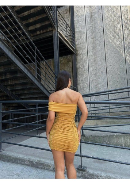 Sandy Esnek Kumaş Açık Omuzlu Büzgü Detay Abiye Elbise 583237 Sarı modelleri