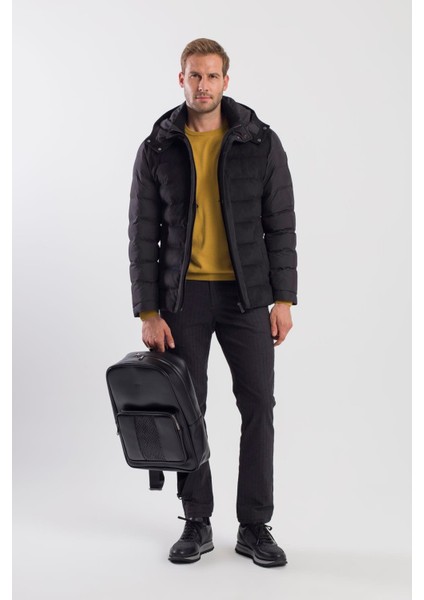 Siyah Comfort Fit Kapüşonlu Şişme Mont