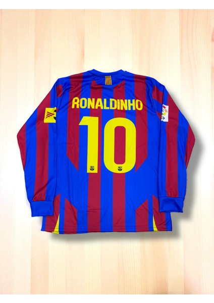 Nostaljik Barcelona Ronaldinho Uzun Kollu Forması