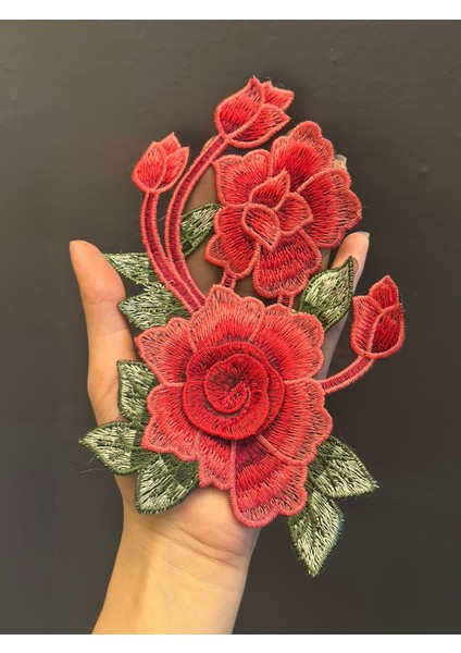 Nakış Işleme Kırmızı Çiçekli Dikiş Aksesuarı Arma 18X13 cm fiyatları