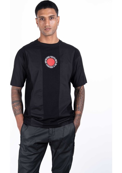 Ex-Peent Erkek Kısa Kollu Siyah Renkli, Poplin Garnili, Baskılı, Regular Fit Dikiş Detaylı T-Shirt