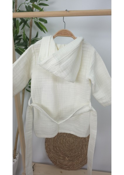 Müslin Yeni Doğan 4katlı Organik %100PAMUK Kişiye Özgü Nakışlı Kalpli Bornoz (0-2 Yaş) fırsatları