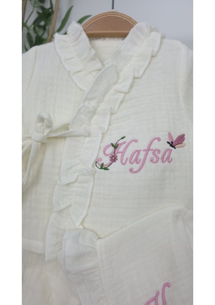 Müslin Yeni Doğan 4katlı Organik %100PAMUK Kişiye Özgü Nakışlı Hastane Çıkış Seti(Kelebekli Papatya) modelleri