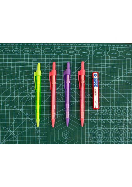 Tri Click 0.7 Versatil Kalem (4 Adet) + 120’LIK Faber-Castell Uç Hediyeli – Kız Çocuklarına Özel