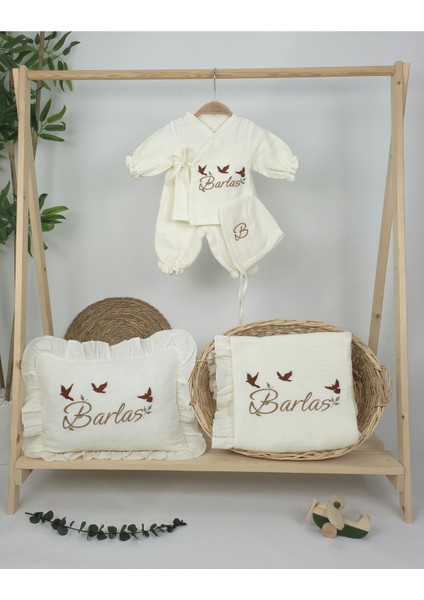 Müslin Yeni Doğan 4katlı Organik %100PAMUK Kişiye Özgü Nakışlı Hastane Çıkış Seti(3'lü Kelebk Model) fiyatları