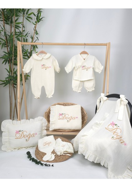Müslin Yeni Doğan 4katlı Organik %100PAMUK Kişiye Özgü Nakışlı Hastane Çıkış Seti(Çiçekli Model-1)