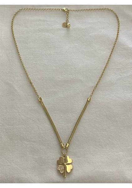 Taşlı Yonca Altın Kolye indirimleri