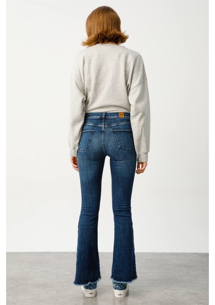 Normal Bel Ispanyol Paça Skinny Fit Koyu Indigo Kadın Denim Pantolon DT10043 Koyu Indigo