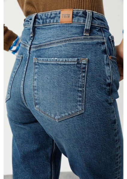 Yüksek Bel Dar Paça Mom Fit Indigo Kadın Denim Pantolon DT10104 Orta Indigo