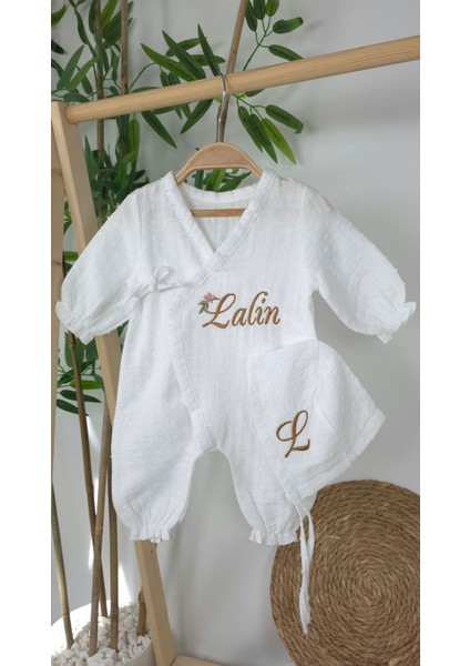 Müslin Yeni Doğan 4katlı Organik %100PAMUK Kişiye Özgü Nakışlı Hastane Çıkış Seti-Papatya Model1 fiyatları