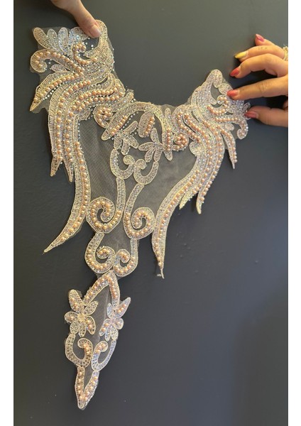 Zirkon Taş Boncuk Işleme Pudra Pembe Yaka Dikiş Aksesuarı 49X33 cm fiyatları