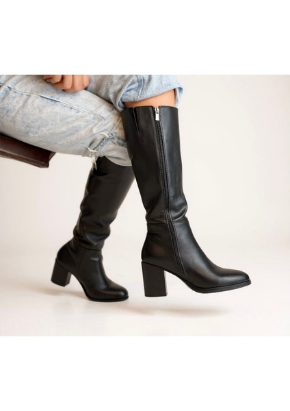 Siyah Deri Diz Altı Içten Lastikli Kadın Klasik Çizme modelleri