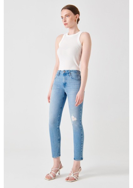 Yüksek Bel Düz Paça Slim Fit Açık Indigo Kadın Denim Pantolon DT11123