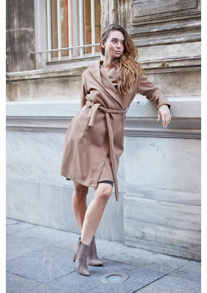 Kaşe Kapşonlu Uzun Kol Anvelop Kruvaze Bağcıklı Cepli Kaban-Camel