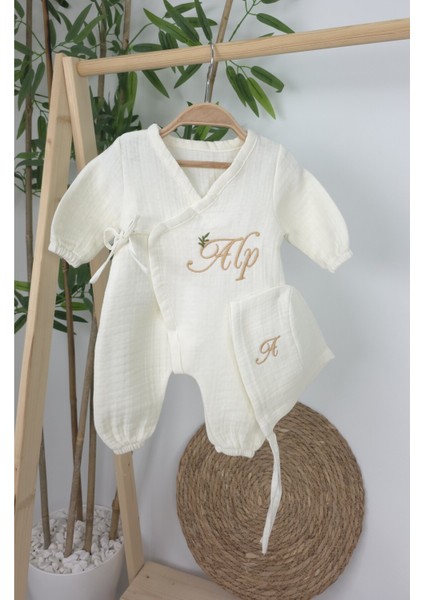 Müslin Yeni Doğan 4katlı Organik %100PAMUK Kişiye Özgü Nakışlı Hastane Çıkış Seti(Iki Dallı Model-4) fiyatları