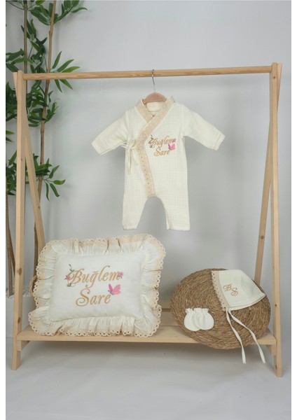 Müslin Yeni Doğan 4katlı Organik %100PAMUK Kişiye Özgü Nakışlı Hastane Çıkış Seti(Kelebekli Papatya)