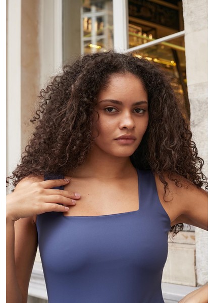 Kare Yaka Kolsuz Likralı Şık Parlak Kumaş Bluz Body-Lacivert