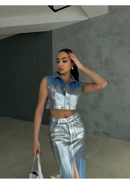 Gümüş Varaklı Crop Kot Yelek ve Önden Yırtmaçlı Varaklı Kot Etek Takımı fırsatları